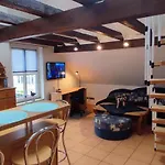 Hotelalternative Deluxe App Erste Etage Mit 2 Schlafzimmer Haus 63 דירה *