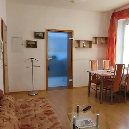 Apartman Hotelalternative Deluxe App Erste Etage Mit 2 Schlafzimmer Haus 63 Solingen